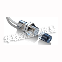 　　BAUMER磁式角度傳感器介紹：  　　高達(dá)360°轉(zhuǎn)角的絕對(duì)位置探測(cè)，分辨率高達(dá)0.09°。線性模擬輸出信號(hào)，無(wú)磨損、防污垢。  　　非接觸磁式角度傳感器測(cè)量轉(zhuǎn)角范圍可達(dá)360°分辨率高達(dá)0.09°，并且完全無(wú)磨損。