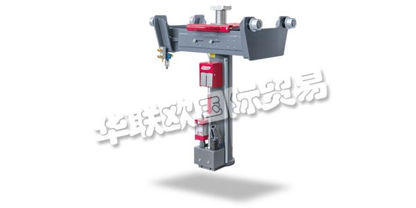 BLITZ于1872年由Matthias Schneider在Schwenningen am Neckar成立，作為精密機械的維修車間。然而，汽車工業(yè)的增長導致對車輛維修工具的需求增加。因此，他們開始生產汽車千斤頂，電動空氣泵和空氣壓縮機。