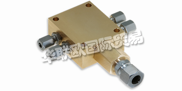 REBS Zentralschmiertechnik GmbH成立于1948年，現(xiàn)已發(fā)展成為一家現(xiàn)代化的國際公司。這家家族企業(yè)現(xiàn)已進(jìn)入第三代管理層，在全球擁有150多名員工，是中央潤滑技術(shù)眾多領(lǐng)域的領(lǐng)先供應(yīng)商。