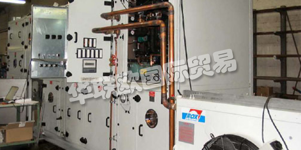 ROX-KLIMATECHNIK GmbH作為房間和工藝空氣技術(shù)設(shè)備和組件的制造商，是規(guī)劃者，工廠建設(shè)者和工廠操作員的合作伙伴。采用Rox-Klimatechnik GmbH中央空調(diào)的室內(nèi)空氣和工藝空氣技術(shù)有助于保持舒適的室內(nèi)氣候。清潔污染的廢氣是積極的環(huán)境保護(hù)。