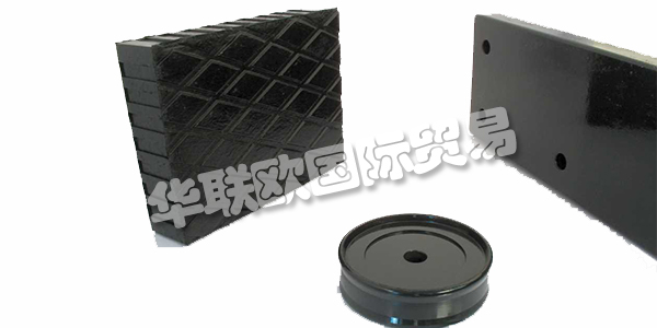 BARBIERI RUBBER的活動(dòng)始于1967年，當(dāng)時(shí)Angelo Barbieri先生離開了Stranieri Gomma，在同一行業(yè)開展業(yè)務(wù)，并開始在他的車庫里生產(chǎn)帶有舊壓縮機(jī)的小型橡膠零件。