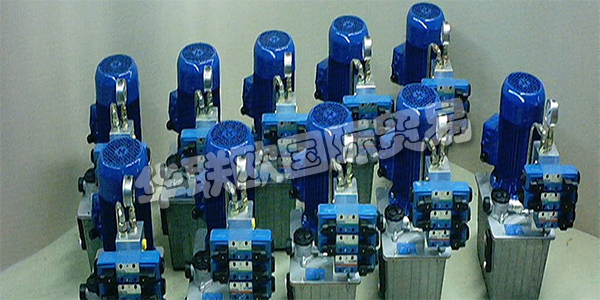 德國B&B HYDRAULIK-TECHNIK主要產(chǎn)品：B&B HYDRAULIK-TECHNIK閥門等。B&B HYDRAULIK-TECHNIK GmbH由Helitut Brocke和HenningB?hr于1983年在Witten-Herbede成立。目的是銷售用于骨料結(jié)構(gòu)的液壓元件和液壓附件。在短時(shí)間內(nèi)，對完整的Hydraulilk系統(tǒng)的需求變得非常大，以至于他們的生產(chǎn)開始了。